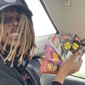 Meet your Posher, Cash